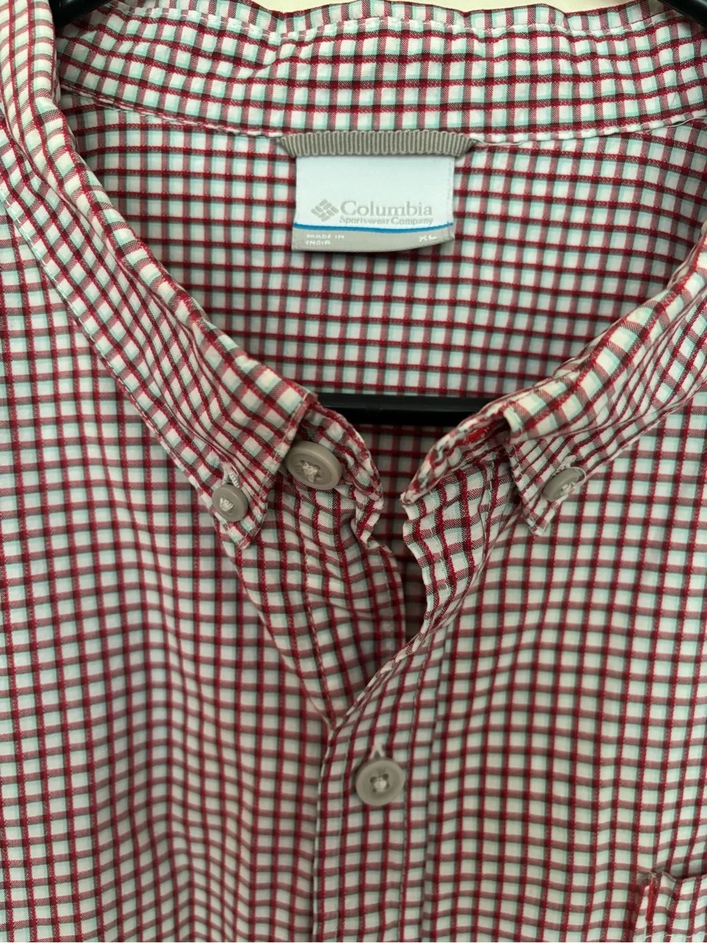 Columbia Men’s Button Down XL
